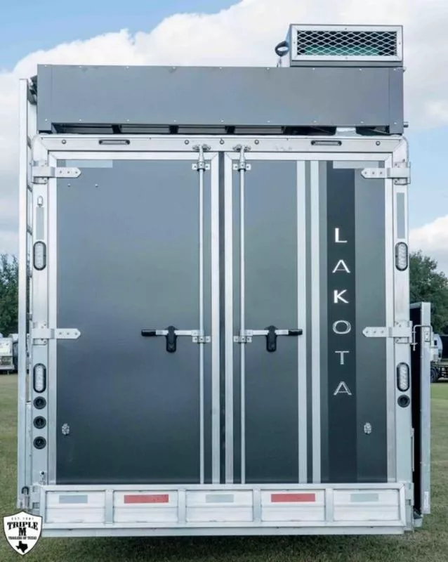 new Horse Trailers Lakota  for sale, in Willspoint, TX Thumbnail 7
