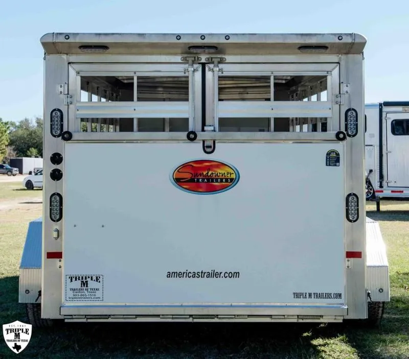 used Horse Trailers Sundowner Trailers  for sale, in Willspoint, TX Thumbnail 11