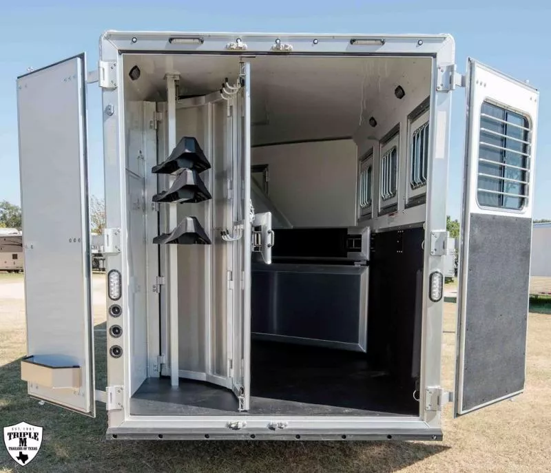new Horse Trailers Lakota  for sale, in Willspoint, TX Thumbnail 31