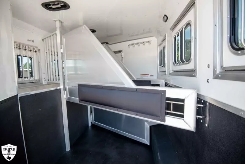 new Horse Trailers Lakota  for sale, in Willspoint, TX Thumbnail 34