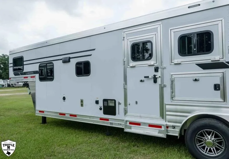 new Horse Trailers Lakota  for sale, in Willspoint, TX Thumbnail 5