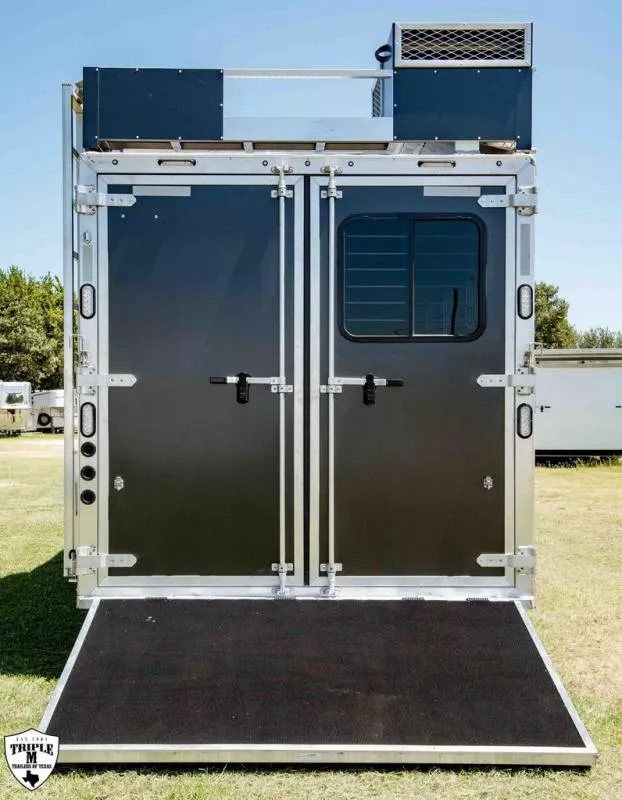 new Horse Trailers Lakota  for sale, in Willspoint, TX Thumbnail 35