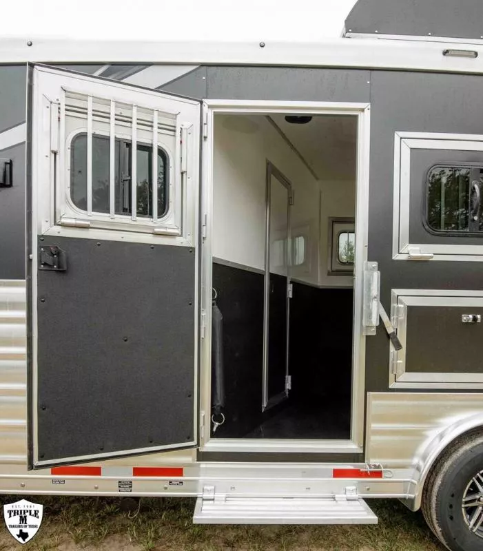 new Horse Trailers Lakota  for sale, in Willspoint, TX Thumbnail 5