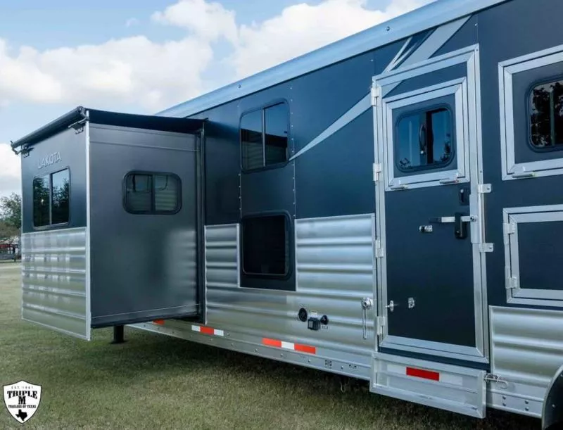 new Horse Trailers Lakota  for sale, in Willspoint, TX Thumbnail 5