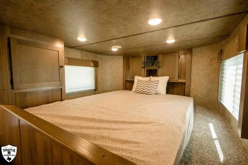 new Horse Trailers Lakota  for sale, in Willspoint, TX Thumbnail 28
