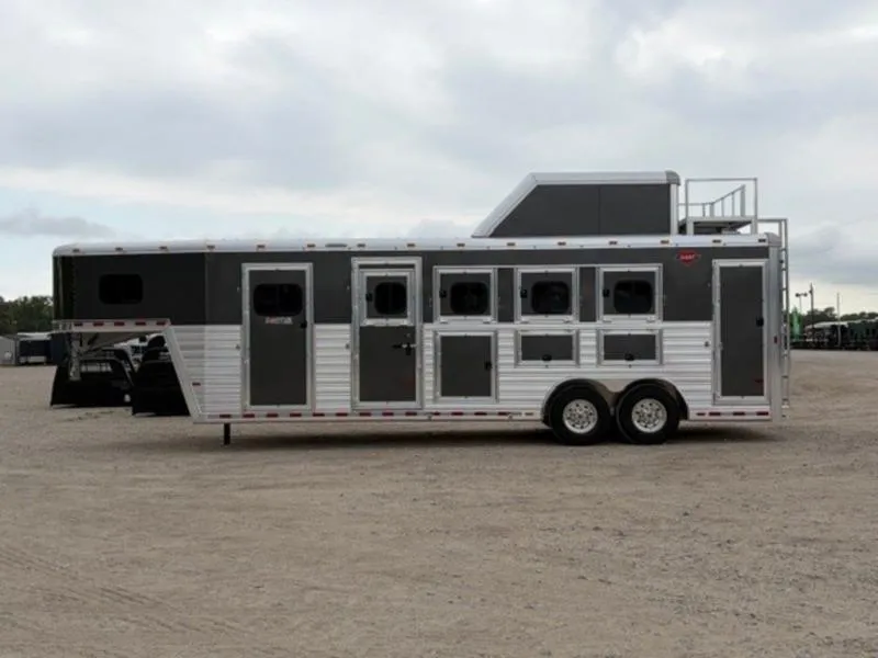 2026 Hart Trailers TRADITION Horse Trailer