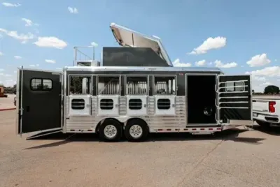2027 Hart Trailers TRADITION Horse Trailer