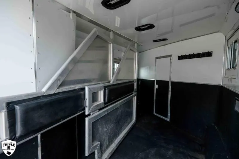 used Horse Trailers Lakota  for sale, in Willspoint, TX Thumbnail 26