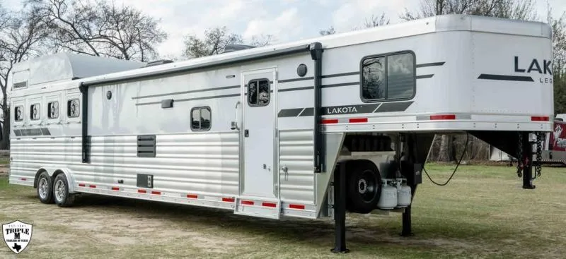 new Horse Trailers Lakota  for sale, in Willspoint, TX Thumbnail 33