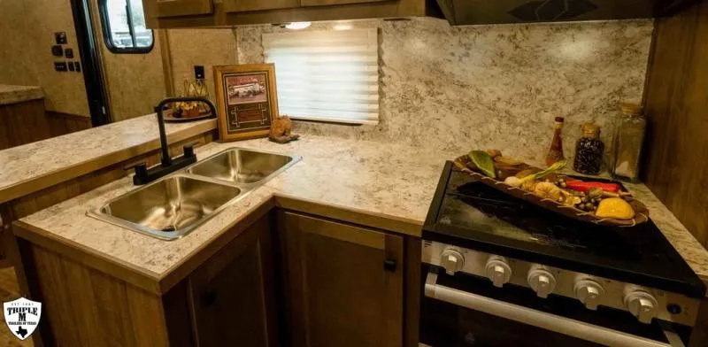 new Horse Trailers Lakota  for sale, in Willspoint, TX Thumbnail 23