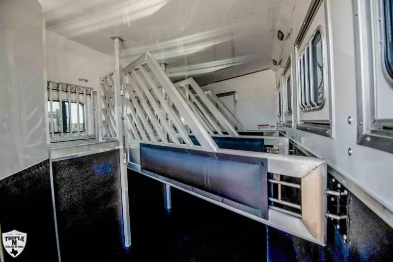 new Horse Trailers Lakota  for sale, in Willspoint, TX Thumbnail 26