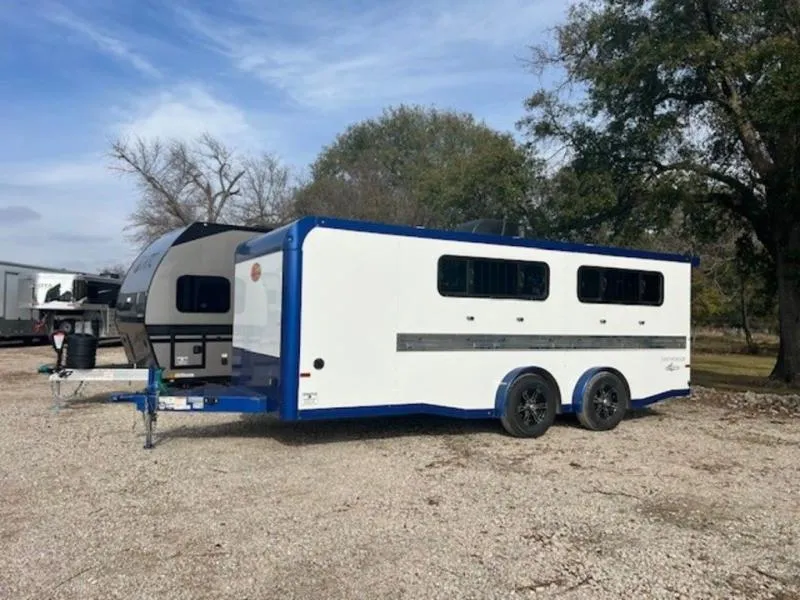 2023 Sundowner Trailers Showman Extreme Horse Trailer