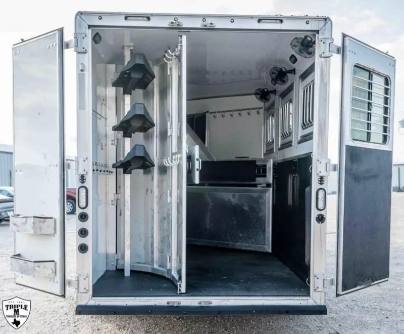 used Horse Trailers Lakota  for sale, in Willspoint, TX Thumbnail 7