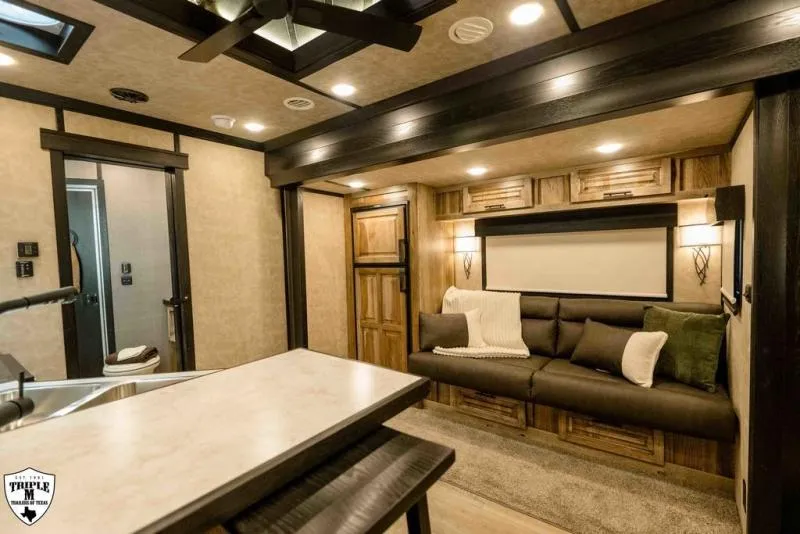 new Horse Trailers Lakota  for sale, in Willspoint, TX Thumbnail 18