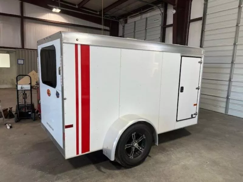 used Horse Trailers Sundowner Trailers  for sale, in Willspoint, TX image-0