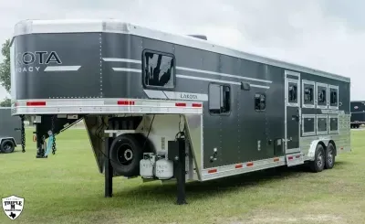 2027 Lakota LEGACY Horse Trailer