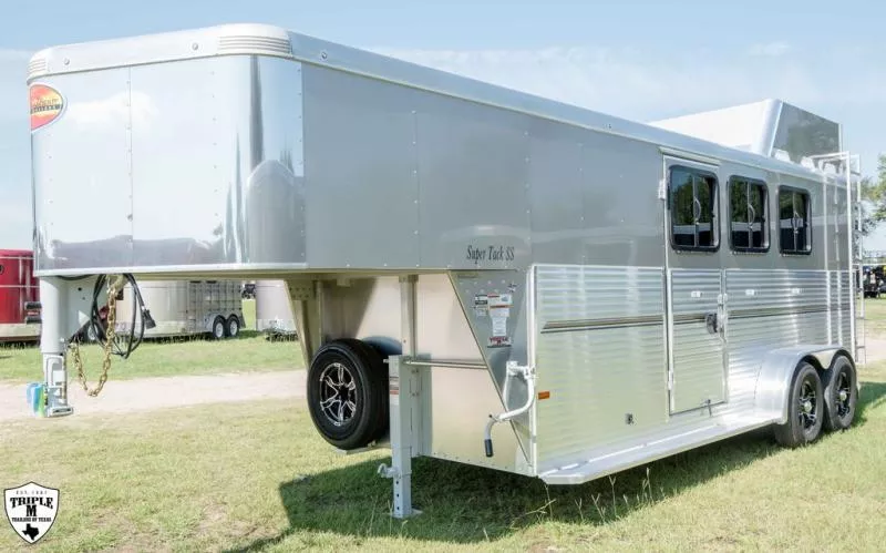 2024 Sundowner Trailers SUPER TACK SS Horse Trailer