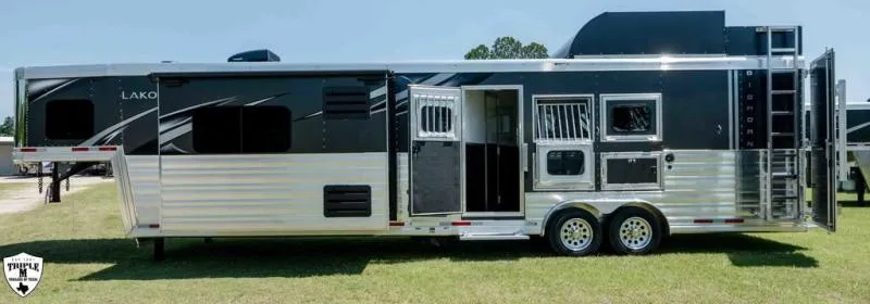 new Horse Trailers Lakota  for sale, in Willspoint, TX Thumbnail 4