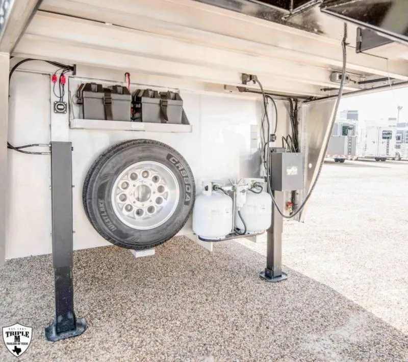 new Horse Trailers Lakota  for sale, in Willspoint, TX Thumbnail 32