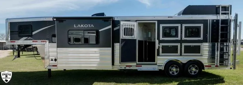 new Horse Trailers Lakota  for sale, in Willspoint, TX Thumbnail 4
