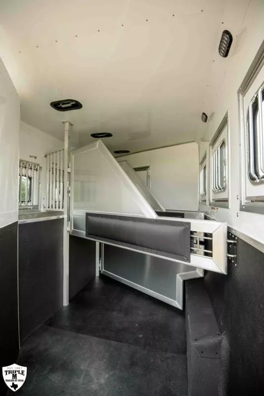 new Horse Trailers Lakota  for sale, in Willspoint, TX Thumbnail 33