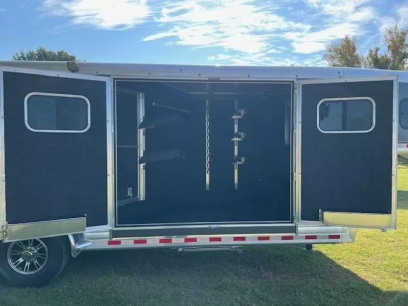 2026 Hart Trailers TRADITION Horse Trailer