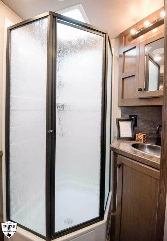 new Horse Trailers Lakota  for sale, in Willspoint, TX Thumbnail 18