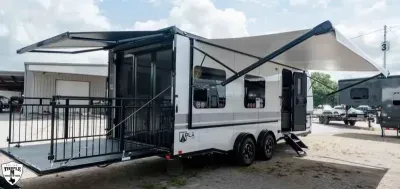 2027 ATC PLa450 Horse Trailer