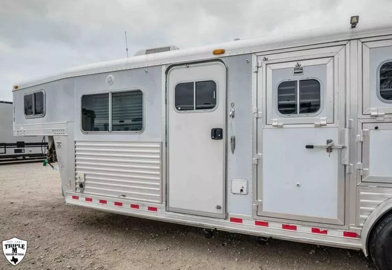 used Horse Trailers Elite Trailers  for sale, in Willspoint, TX Thumbnail 3