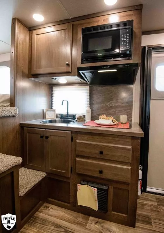 new Horse Trailers Lakota  for sale, in Willspoint, TX Thumbnail 9
