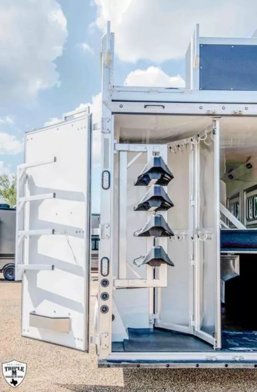 new Horse Trailers Lakota  for sale, in Willspoint, TX Thumbnail 23