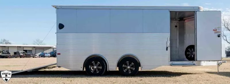 used Horse Trailers Sundowner Trailers  for sale, in Willspoint, TX Thumbnail 9