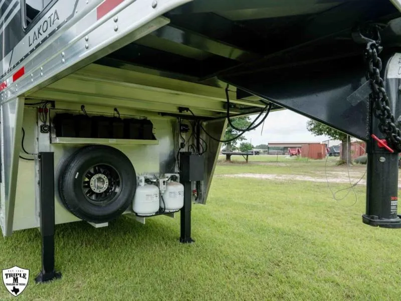 new Horse Trailers Lakota  for sale, in Willspoint, TX Thumbnail 32