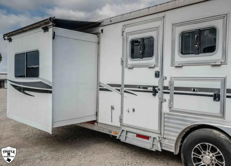 used Horse Trailers Lakota  for sale, in Willspoint, TX Thumbnail 19