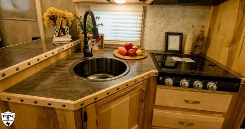 new Horse Trailers Lakota  for sale, in Willspoint, TX Thumbnail 26