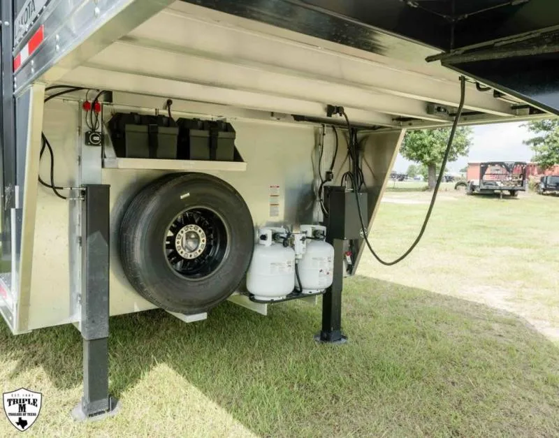 new Horse Trailers Lakota  for sale, in Willspoint, TX Thumbnail 31