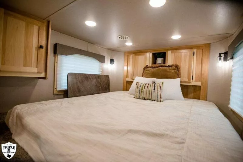new Horse Trailers Lakota  for sale, in Willspoint, TX Thumbnail 31