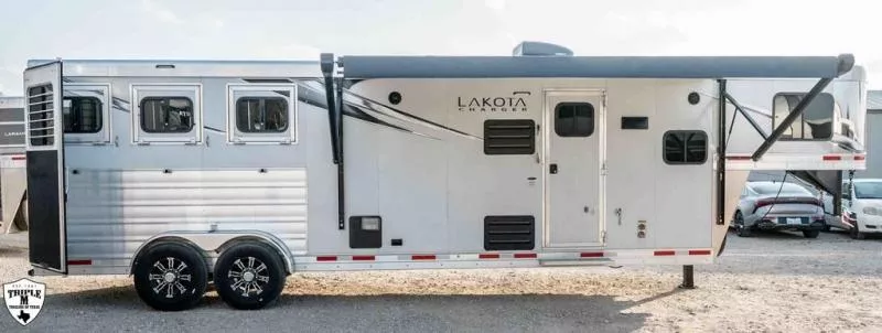 used Horse Trailers Lakota  for sale, in Willspoint, TX Thumbnail 32