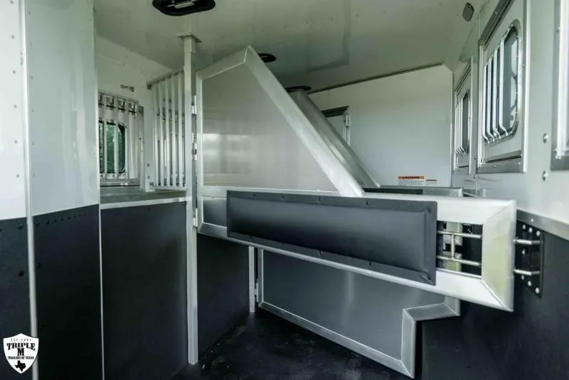 new Horse Trailers Lakota  for sale, in Willspoint, TX Thumbnail 8