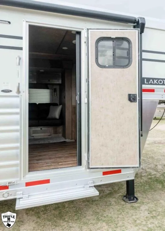 new Horse Trailers Lakota  for sale, in Willspoint, TX Thumbnail 34
