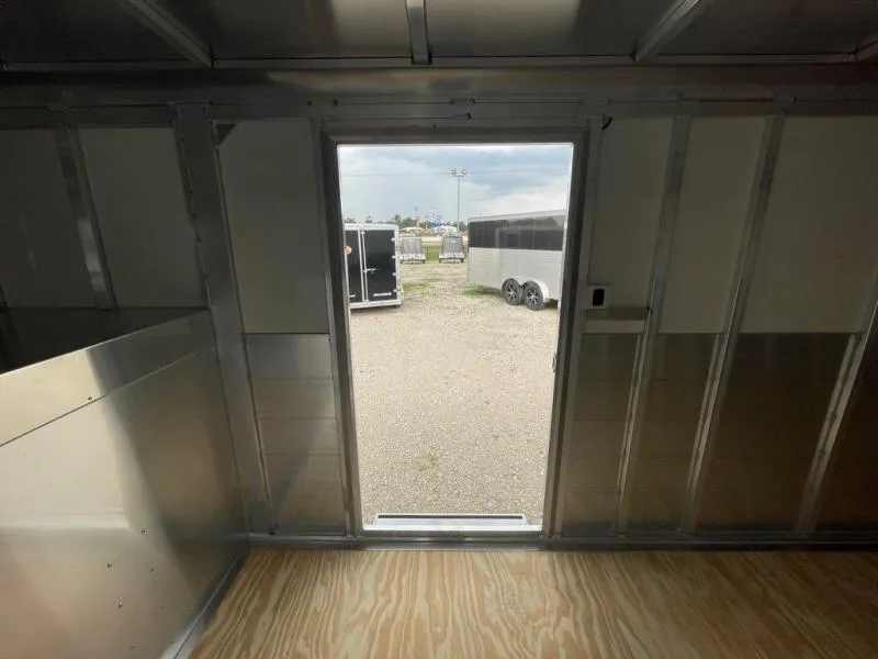 new Horse Trailers Sundowner Trailers  for sale, in Willspoint, TX Thumbnail 9