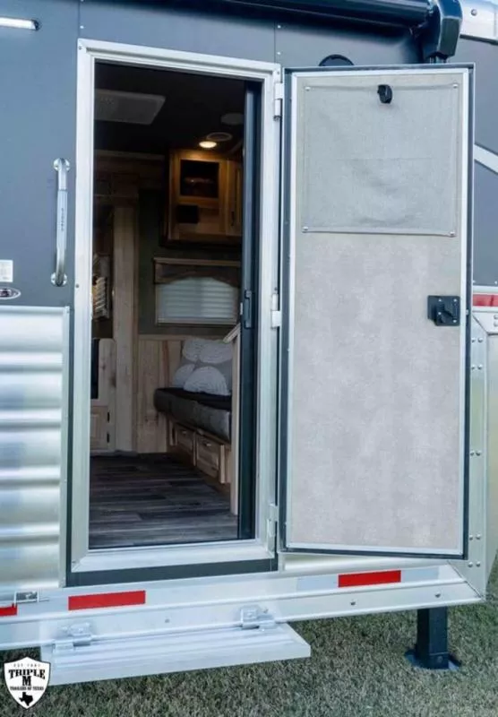 new Horse Trailers Lakota  for sale, in Willspoint, TX Thumbnail 17