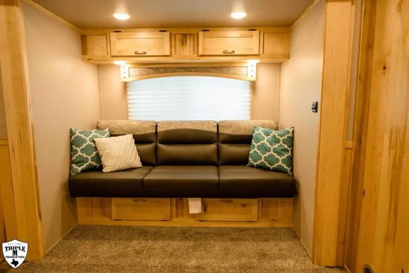 new Horse Trailers Lakota  for sale, in Willspoint, TX Thumbnail 14