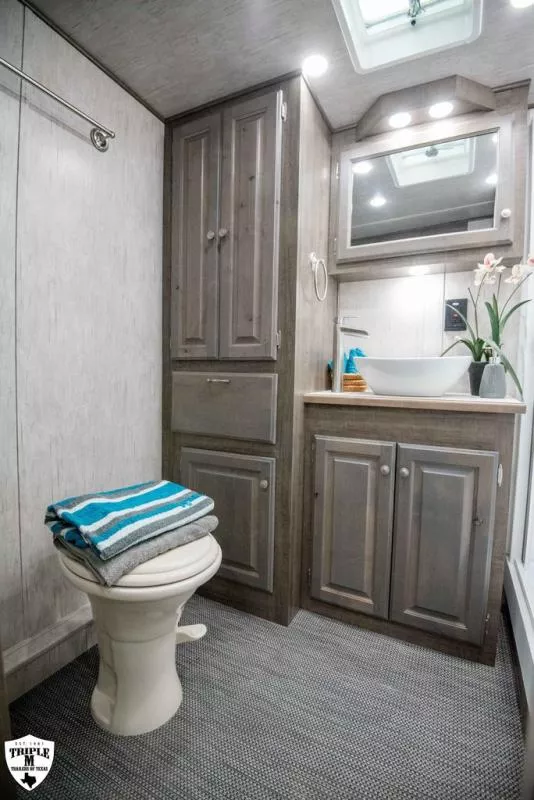 new Horse Trailers Sundowner Trailers  for sale, in Willspoint, TX Thumbnail 9