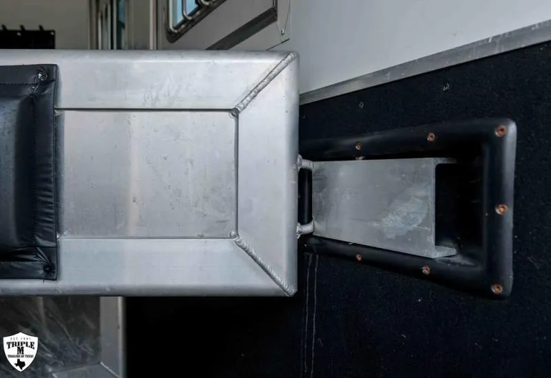 used Horse Trailers Lakota  for sale, in Willspoint, TX Thumbnail 27