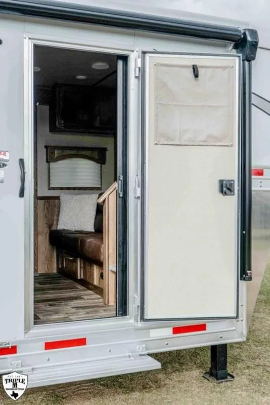 new Horse Trailers Lakota  for sale, in Willspoint, TX Thumbnail 14