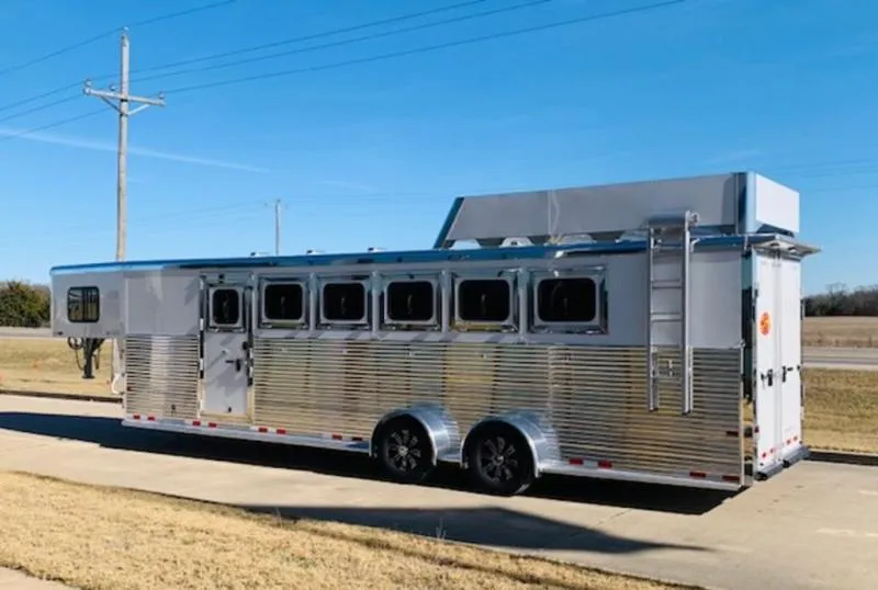 new Horse Trailers Sundowner Trailers  for sale, in Willspoint, TX Thumbnail 2