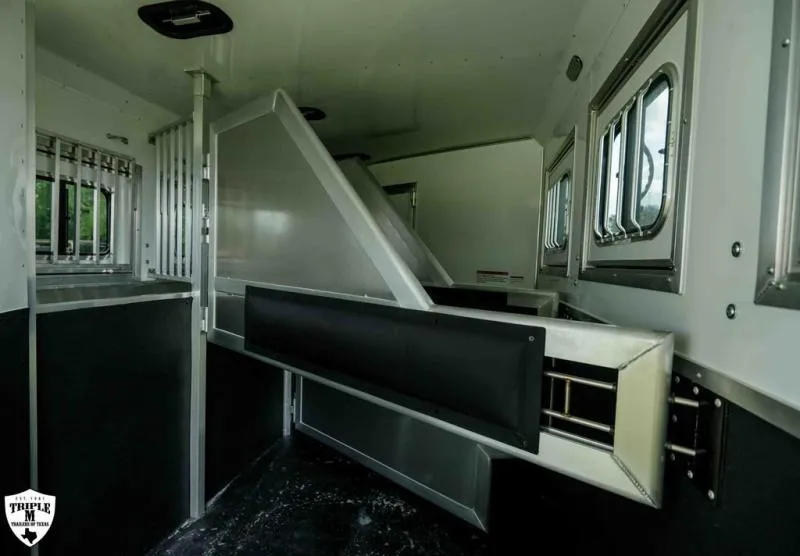 new Horse Trailers Lakota  for sale, in Willspoint, TX Thumbnail 9