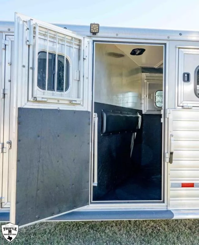 used Horse Trailers Hart Trailers  for sale, in Willspoint, TX Thumbnail 4