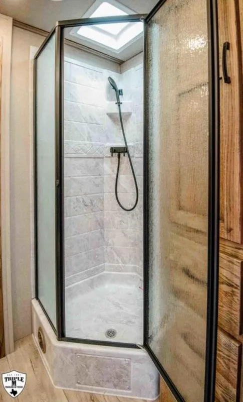 new Horse Trailers Lakota  for sale, in Willspoint, TX Thumbnail 26